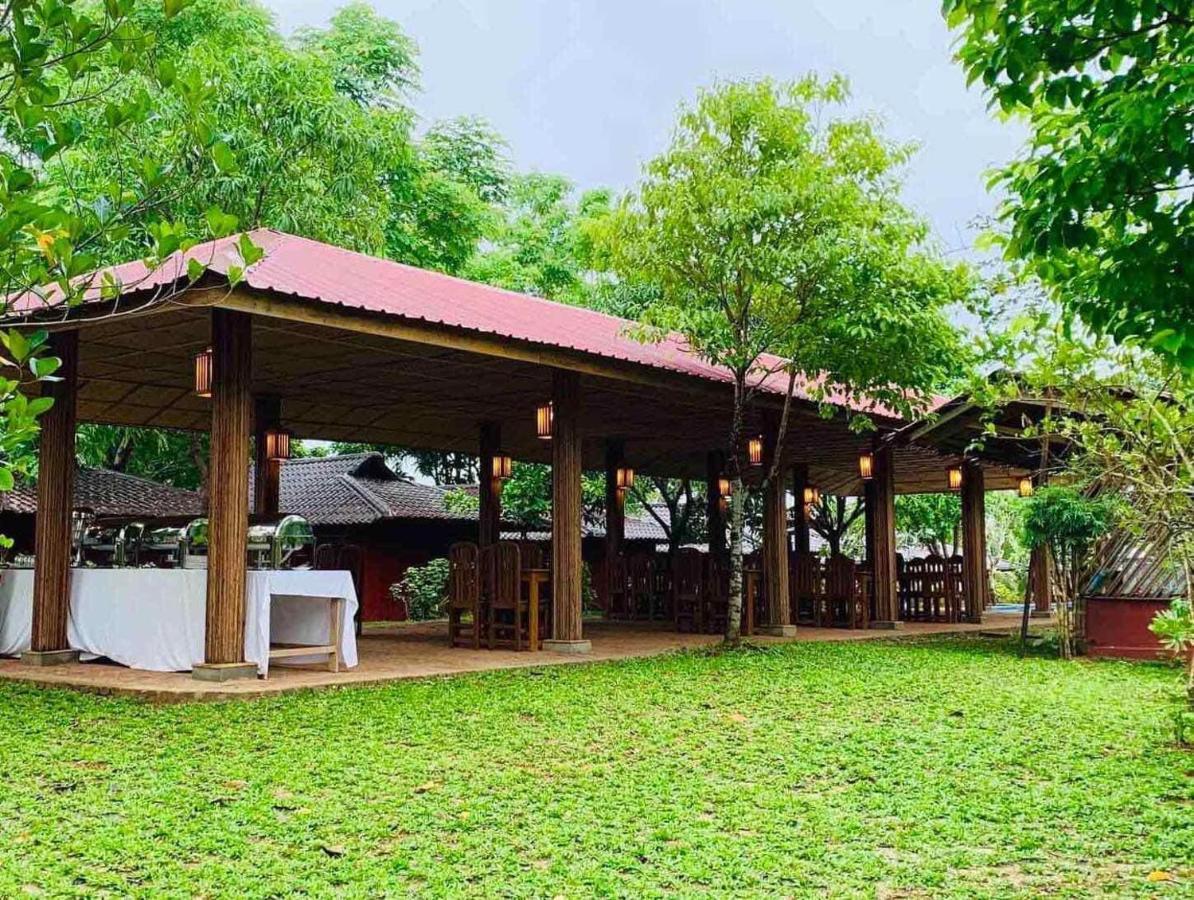 Hill Garden Hotel Chaungtha Buitenkant foto