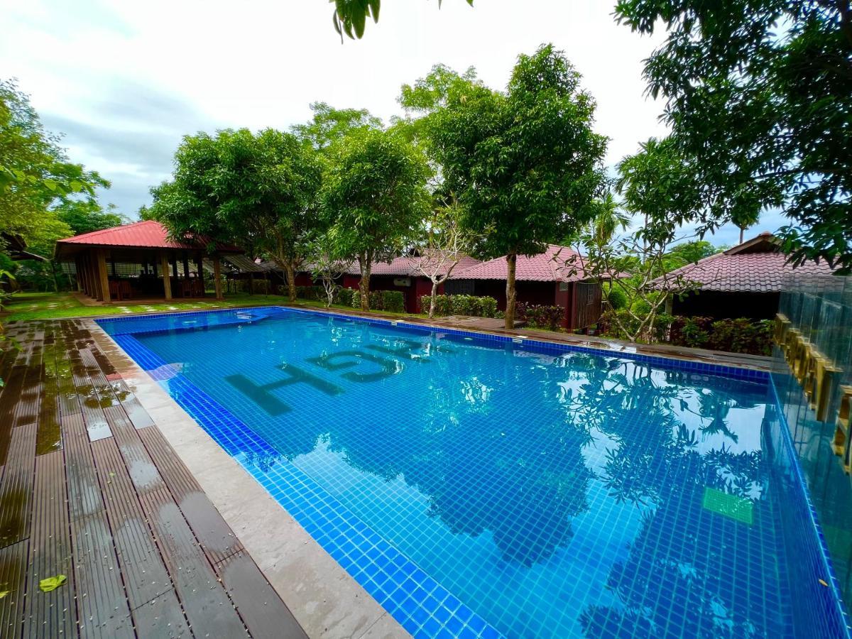 Hill Garden Hotel Chaungtha Buitenkant foto