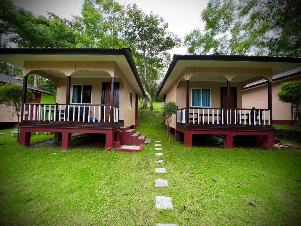 Hill Garden Hotel Chaungtha Buitenkant foto
