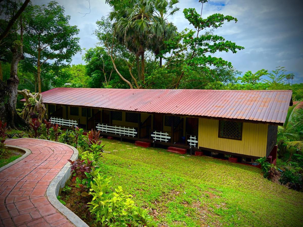 Hill Garden Hotel Chaungtha Buitenkant foto