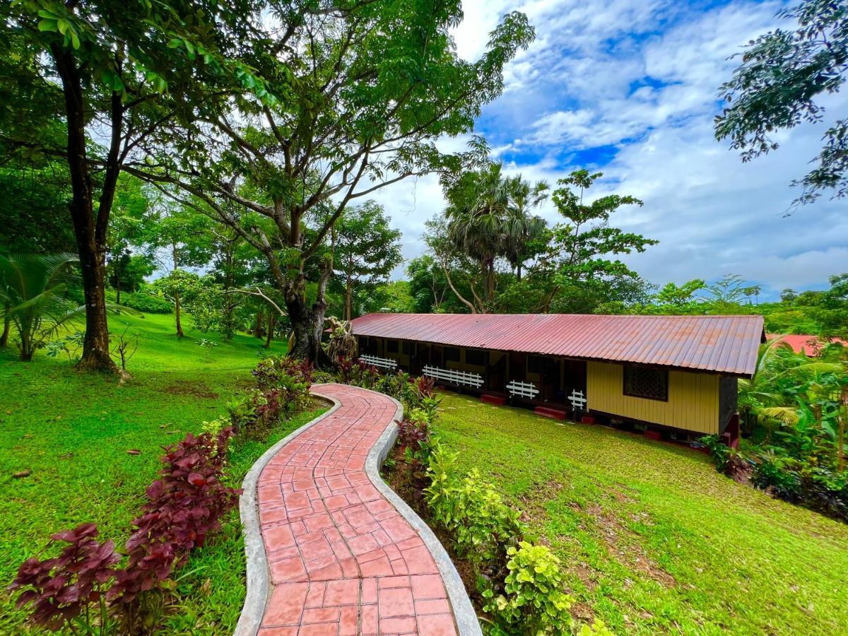 Hill Garden Hotel Chaungtha Buitenkant foto